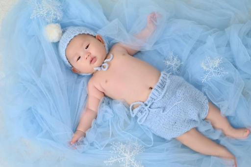 定州宝宝间歇性斜视